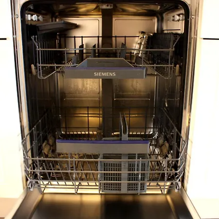 Ostseeluft - Doppelhaus Fuer 8 Personen