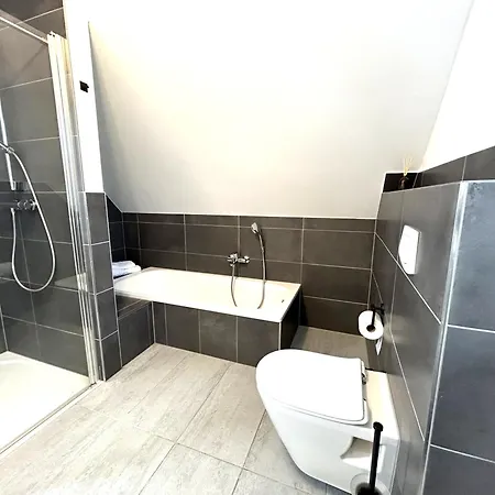 Vakantiehuis Ostseeluft - Doppelhaus Fuer 8 Personen *